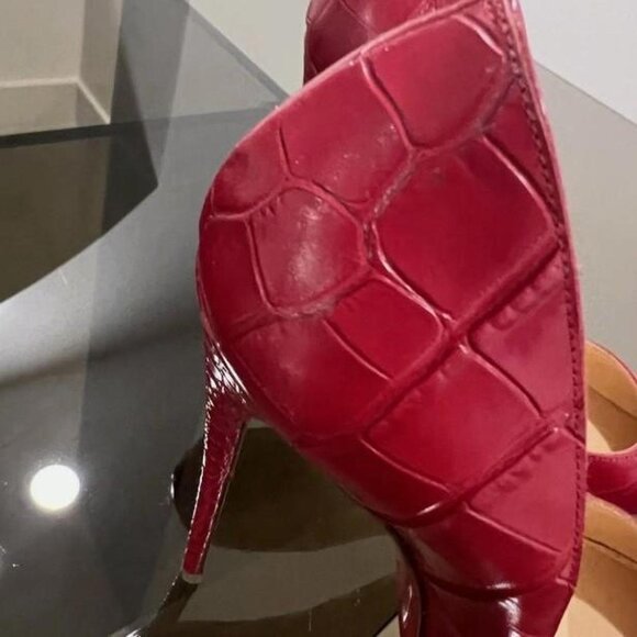 Christian Louboutin Women's Red Courts - Picture 5 of 5